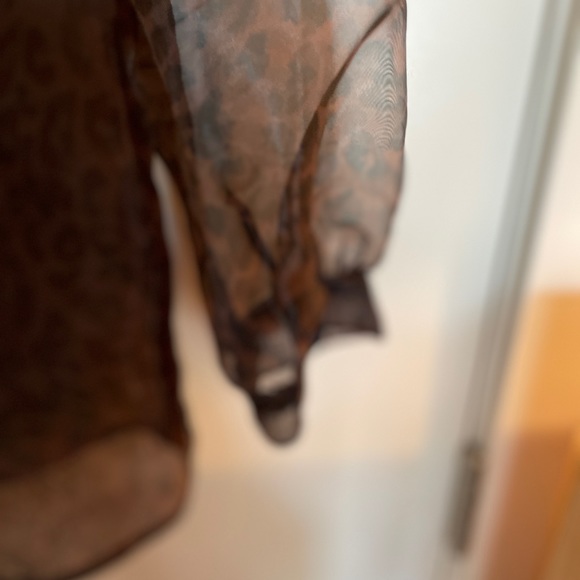 Forever 21 Animal Print Sheer Sm - Picture 2 of 4